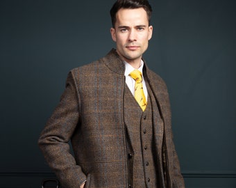 Men's Horse Brown Hunting Tweed Body Warmer and Gilet with Leather Trims | Checked Style Wool Vest | Countrywear & Outdoor Clothing For Him