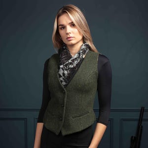 Celtic Tweed |Women&#39;s Green Herringbone Tweed Waistcoat | Wool Vest | Ladies Vintage Clothing | Women Suit| Gaelic Gift From Ireland For Her