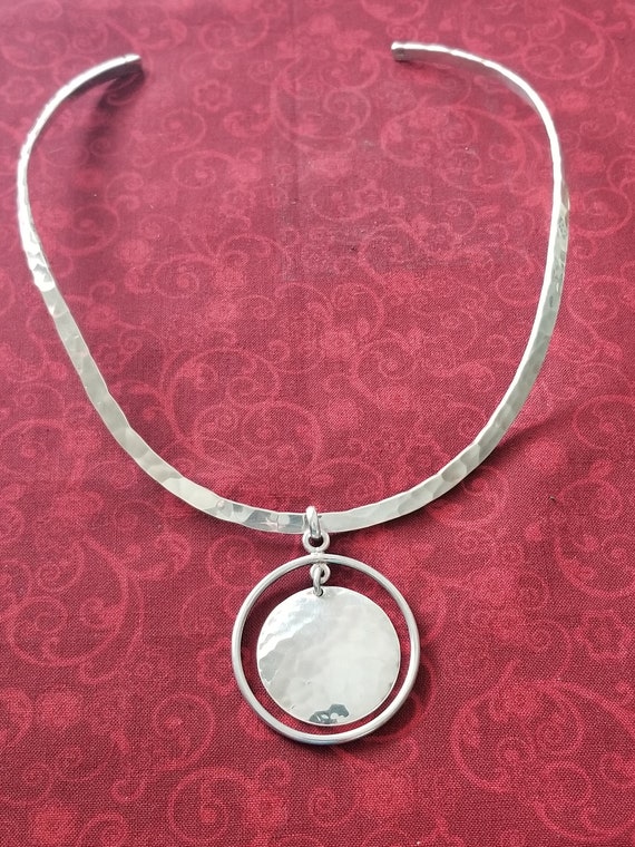 CP466 Hammered Collar Sterling Silver with Sterlin