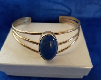 BA100 Sterling Silver Bangle with Blue Stone