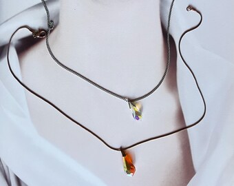 Colgante vintage de lágrima de cristal transparente o ámbar / Collar retro MCM / Bisutería bohemia y shabby chic