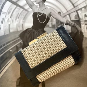 Vintage Cream Glomesh Blue Leather Wallet & Purse/Silver Kiss Clasp/Retro Mesh Wallet And  Purse/Vintage Mesh Wallet/Branded Glomesh Wallets