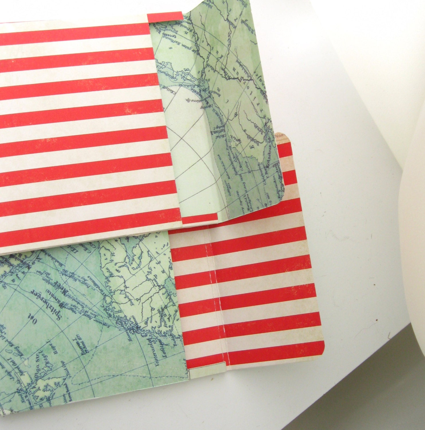 8 CD Envelopes Red Stripped DVD Disk Cover Map Pattern Disk ...