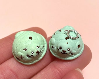 Tiny Polymer Clay Ice Cream Seal Sculpture / Miniature Polymer Clay Charm Suitable for Keychains & Necklaces