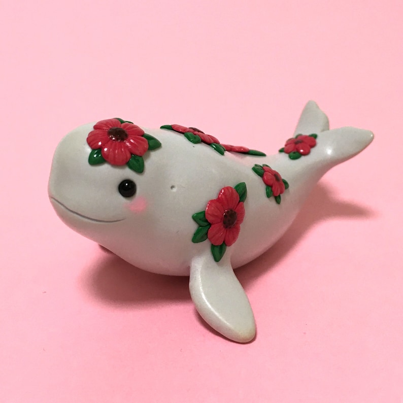 Whale Art Red Flower Decoration Miniature Poppies Polymer Clay Animal Whale Figurine Beluga Whale Sculpture Cute Whale Ornament