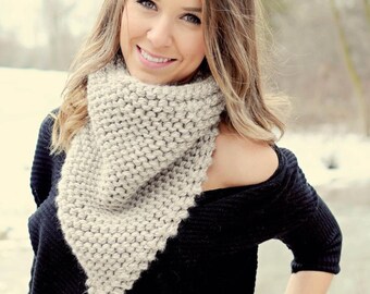KNITTING PATTERN Bandana Scarf, Triangle Scarf Knit Pattern, Cozy Women's Accessory, Chunky Cowl, DIY Gift for Christmas or Birthday, pdf