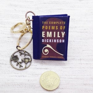 Spersonalizowany brelok do książek Emily Dickinson Wiersze, akcesoria do toreb, breloki do broszur