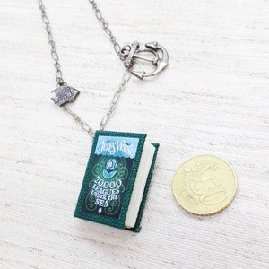 Collana Libro, Ventimila Leghe Sotto i Mari, Jules Verne, Collana Lunga Ciondolo, Gioielli di Carta, Rilegato a Mano