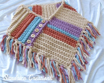 Poncho hand-knitted crochet crochet in thick wool buttons wood