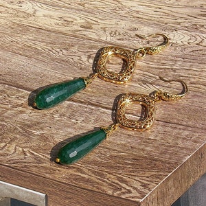 Earrings Green Chalcedony Faceted Teardrops Earrings with Golden elements