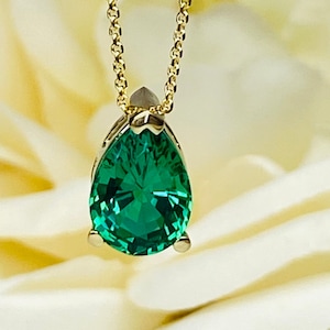 Pear Shape Emerald Solitaire Pendant Necklace For Ladies, 14K Solid Gold May Birthstone Pendant Gift For Her, Ladies Emerald Necklace #6999