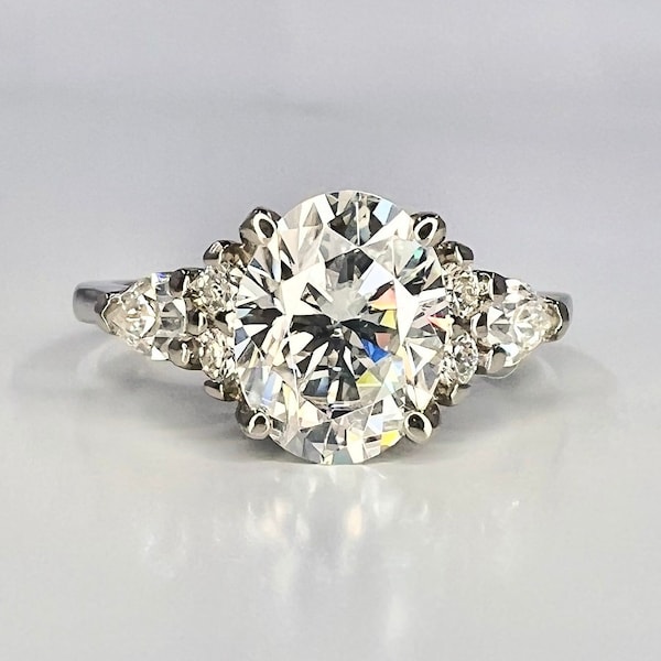 2.55 carat oval lab grown diamond 14k gold, Oval cut lab created diamond cluster ring, Oval cut lab grown cvd diamond engagement ring #814
