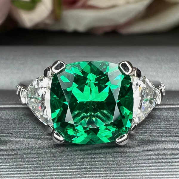 Cushion Cut Green Emerald Engagement Ring, Three Stone Ring, Moissanite Ladies Ring,  Cushion Cut Ring With Moissanite Trillion Sides #6851