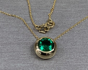 Round Emerald Pendant Necklace 14k Yellow/White Gold, Emerald Bezel Necklace, May Birthstone Necklace, Dainty Emerald Necklace Ladies, #6750