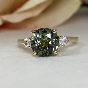 Green Sapphire Engagement Ring 14k Solid Gold Ring,   Round Sapphire And Moissanite Three Stone Ring,  Vintage Wedding Ring For Women#7168