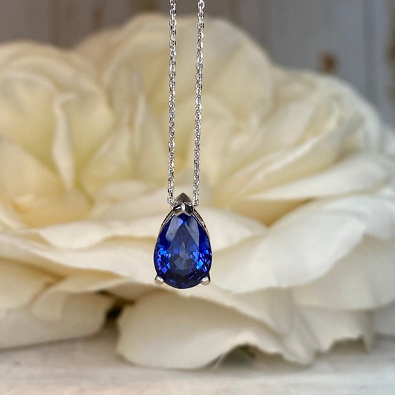 WHITE GOLD OBLONG BLUE SAPPHIRE NECKLACE | My Jewel Shop