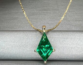 Emerald Pendant Necklace Solid 14K Yellow Gold , Ladies Emerald Necklace  Unique Kite Shaped Emerald Necklace Pendant Dainty Necklace #7288