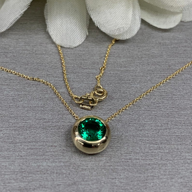 Round Emerald Pendant Necklace 14k Yellow Gold Emerald Bezel - Etsy