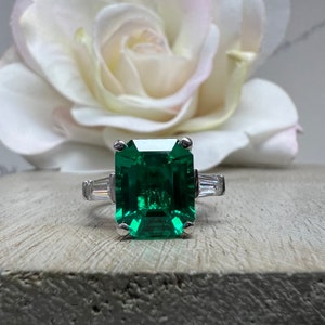 Emerald Cut Emerald Engagement Ring Moissanite Baguettes 14K White Gold  Emerald Green Emerald Cut Engagement Rings Unique Wedding Ring 7363