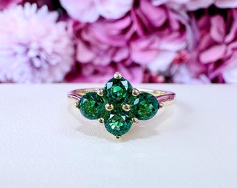 14k Gold Vintage Style Emerald Clover Ring - Dainty May Birthstone