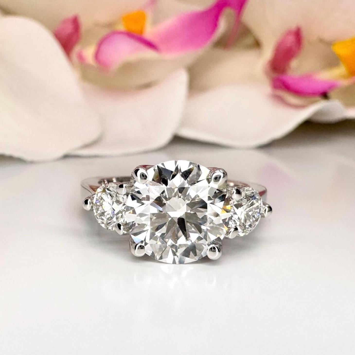 1.00ctw Diamond Two Stone Ring in 14K Yellow Gold – INARA  14K 2.00CTW YG Natural Diamond Ring Size 6 1/2 main image 1