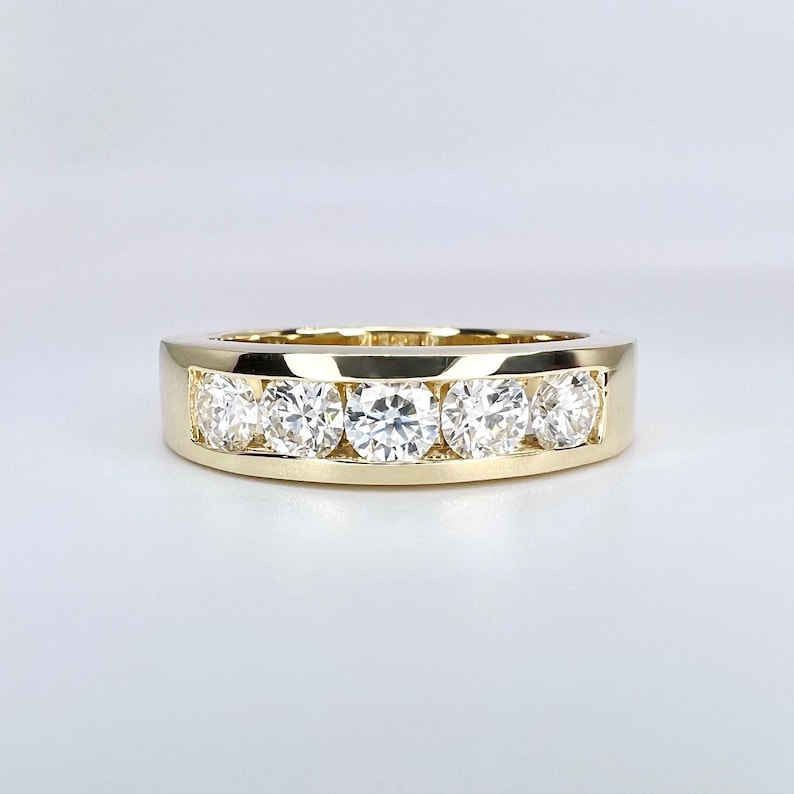Lab Grown Diamond Mens Ring , 5 Stone Mens Diamond Wedding Band, Gold ...
