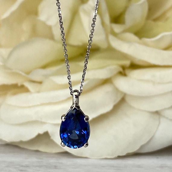 14k White Gold Flower Sapphire Necklace with Diamonds