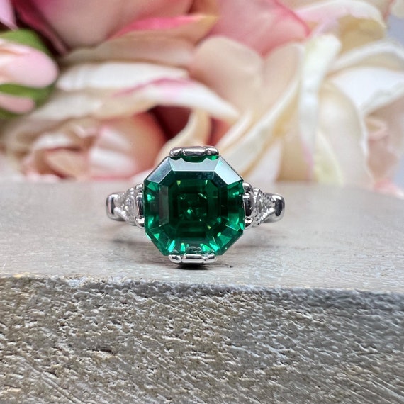 Asscher cut emerald engagement ring deals