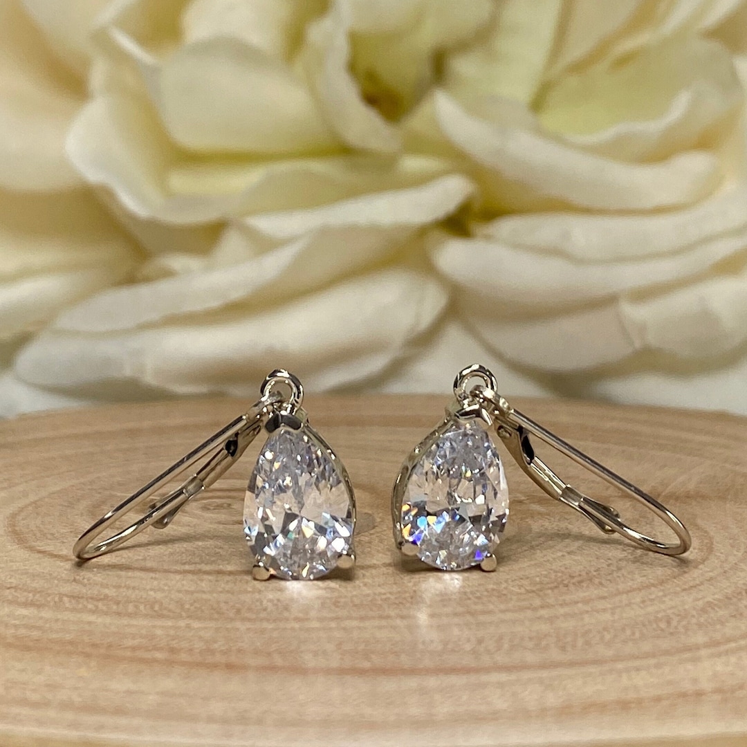 Pear Shape Dangle Earrings for Ladies, 14k White Gold 4.00ctw Pear