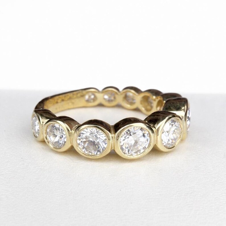 Anillo de media eternidad con diamantes cultivados en laboratorio engastados en bisel, oro macizo de 14k, anillo de boda de uso diario con engaste en bisel #8923 14K Yellow Gold
