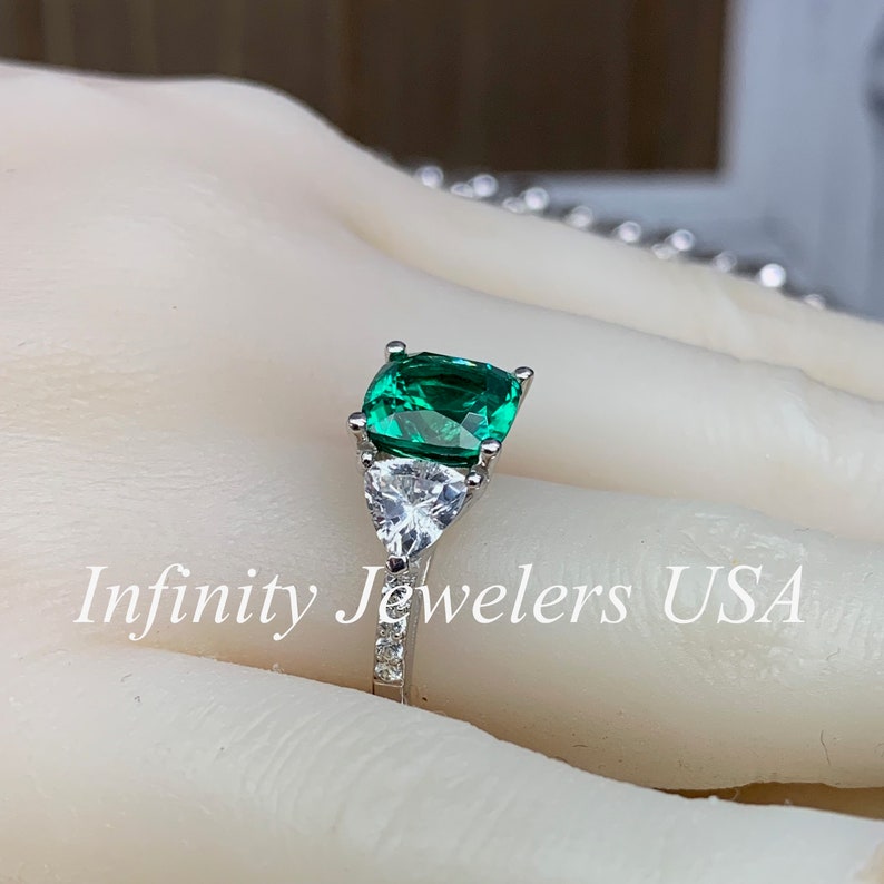 Cushion Cut Green Emerald Engagement Ring Three Stone Ring Etsy