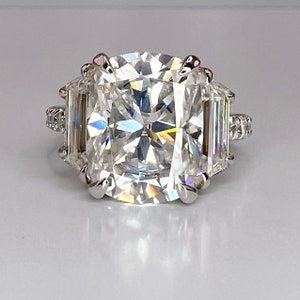 Elongated Cushion Cut Moissanite Engagement Ring 14K Gold Three Stone Bridal Ring #7879