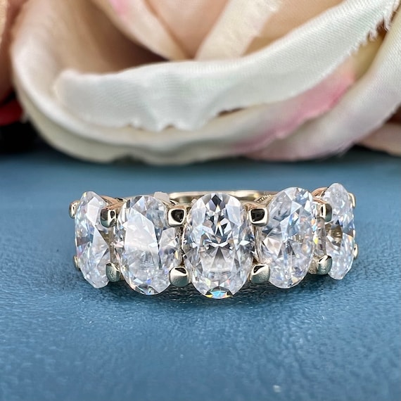 Moissanite Anniversary Band, Oval 5 Stone Band, Oval Moissanite Wedding Band, Everyday Ring, 14k Gold Wedding Ring, Anniversary Gift,  #4801