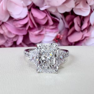 Lab Grown Diamond Engagement Ring 14K Solid Gold, Radiant Cut Three Stone Lab Diamond Wedding Ring, IGI Certified Diamond Ring for Her #8698