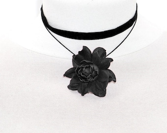 Mourning black rose velvet choker | Black rose flower pendant on choker necklace | Mourning necklace rose choker | Gothic black leather rose