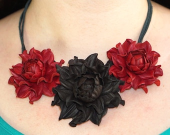 Statement GENUINE LEATHER black & bright red roses bib necklace collar, trendy real leather flower choker, floral rose collar necklace