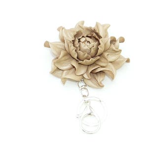 Bag Charm Leather Flower Rose 3, Light Champagne Rose Bag Clip, Real Leather Purse Charm, Flower Bag Clip, Keychain Rose Zipper Charm image 4