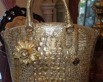 Handgemaakte leren dahlia-tasbedel: uniek tasaccessoire