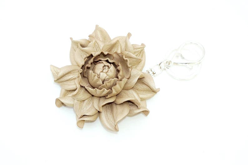 Bag Charm Leather Flower Rose 3, Light Champagne Rose Bag Clip, Real Leather Purse Charm, Flower Bag Clip, Keychain Rose Zipper Charm image 5