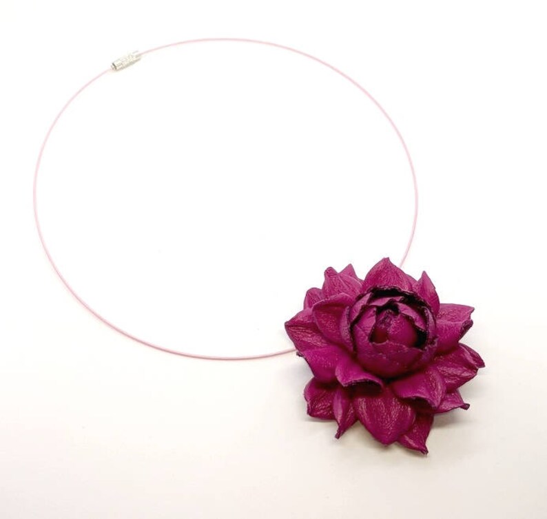 Schnappen Charme GENUINE Fuchsia Leder Rose Blume auf einem Schnapp-Armband oder eine Schnappkette Einzigartiger Schnappschmuck Lederblumenschnap-Knöpfe Bild 6