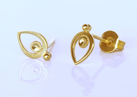 small gold post earrings