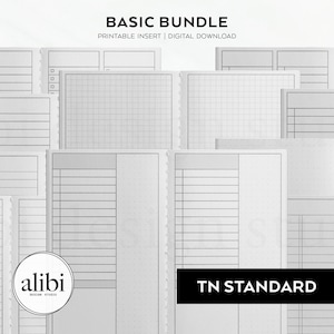 Può includere: Un set di inserti per planner stampabili per un taccuino da viaggio. Gli inserti includono una varietà di layout, tra cui pagine a righe, grigliate e vuote. Gli inserti sono progettati per essere utilizzati con un taccuino da viaggio standard.