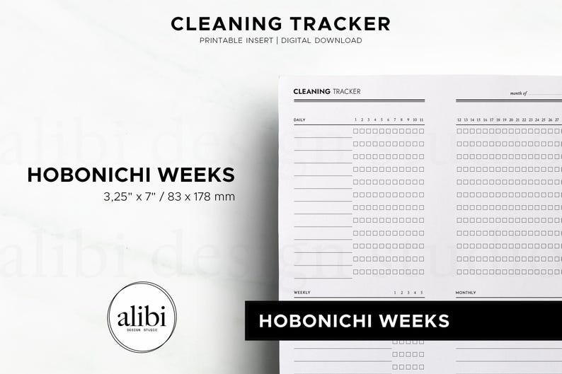 Op de afbeelding: Een zwart-witte printbare schoonmaaktracker-inzet voor Hobonichi Weeks planners, met afmetingen van 83 mm bij 178 mm. De lay-out bevat secties voor dagelijkse, wekelijkse en maandelijkse taken met selectievakjes en lijnen voor huishoudelijke klussen.