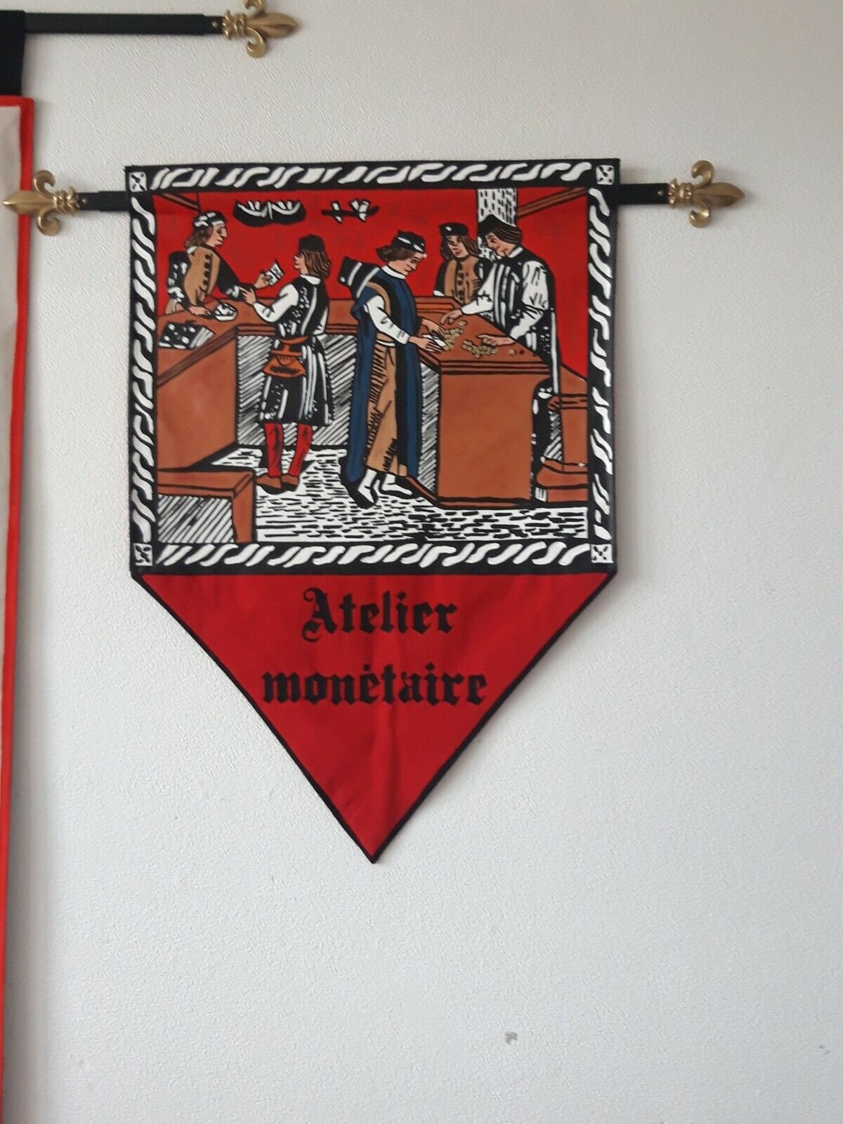 Atelier Monetaire Medieval Entièrement Doublé