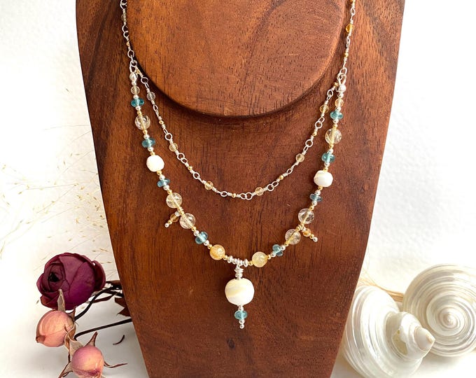 Short necklace made of rutilated quartz, apatite, mother of pearl, silver, silver plated, yoga jewelry, jewelry with chakra crystals, layering necklace