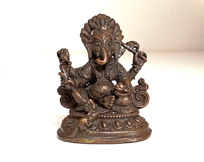 Ganesha - Statue aus Nepal, handgefertigt aus Kupfer, klein, Technik des verlorenen Wachsabdrucks