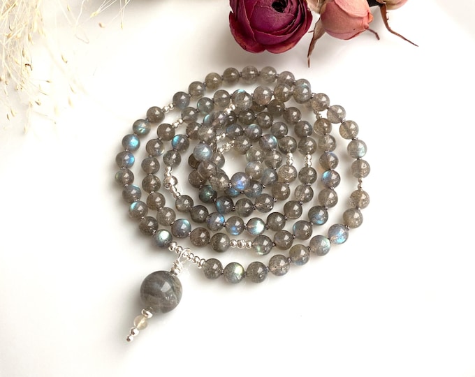 Mala made of labradorite and silver, end bead made of labradorite, yoga jewelry, gift for Zen seekers and jewelry enthusiasts