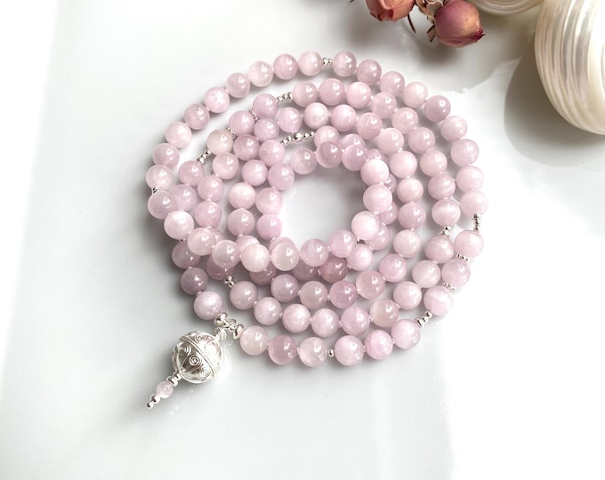 Mala necklace made of kunzite 8 mm, decorated with silver, prayer beads with 108 beads, yoga jewelry, gift for jewelry enthusiasts, Zen seekers