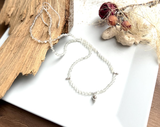 Delicate mala made of white labradorite (A), with 925 silver, silver guru bead, adjustable, yoga jewelry with 108 beads, necklace for Zen seekers