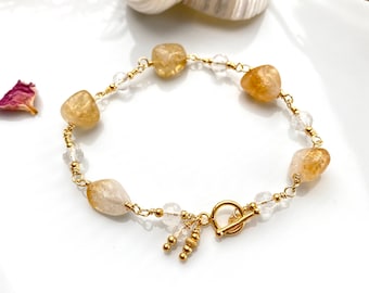 Bracelet en citrine et cristal de roche sur fil de joaillerie plaqué or